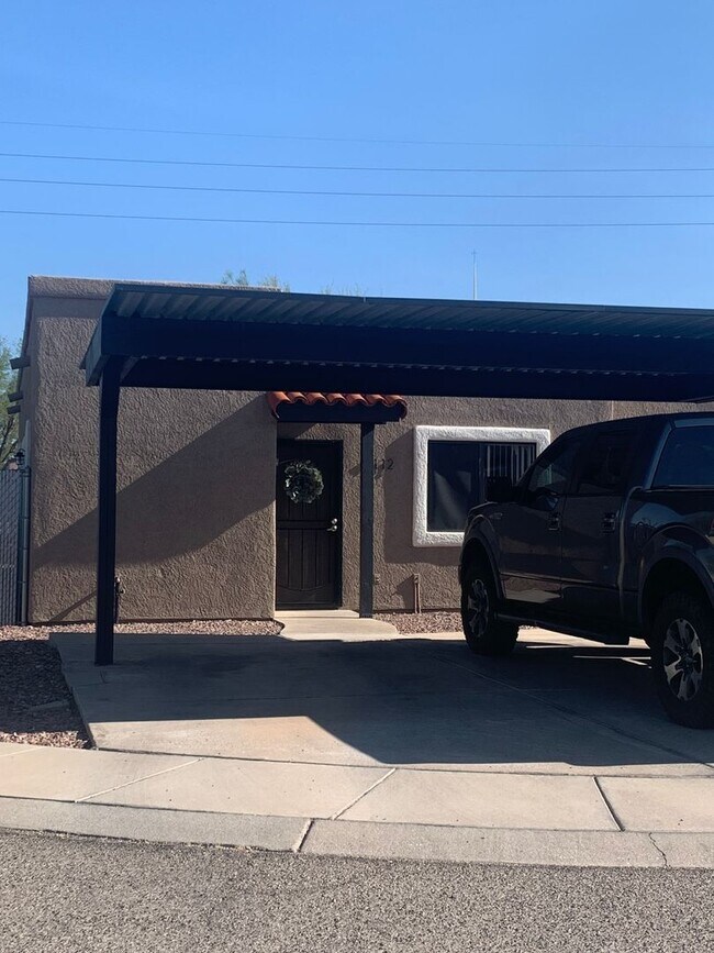 9112 E Esperanza Dr in Tucson, AZ - Building Photo - Building Photo