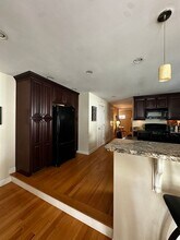 557 E 7th St in Boston, MA - Foto de edificio - Building Photo