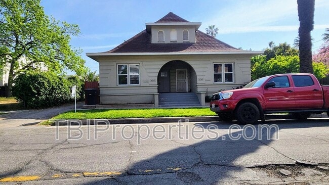 4060 6th St in Riverside, CA - Building Photo - Building Photo