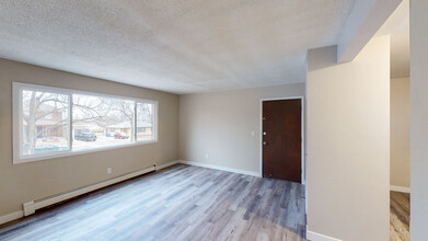 6Flats Apartments in Sioux Falls, SD - Building Photo - Building Photo