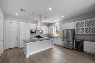 1606 Westside Gardens Ln in Houston, TX - Building Photo - Building Photo