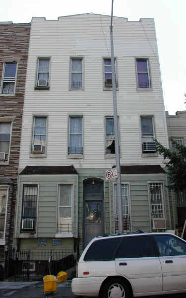 218 Troutman St in Brooklyn, NY - Foto de edificio