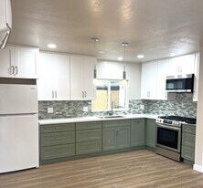 4747 Oregon St, Unit B in San Diego, CA - Building Photo