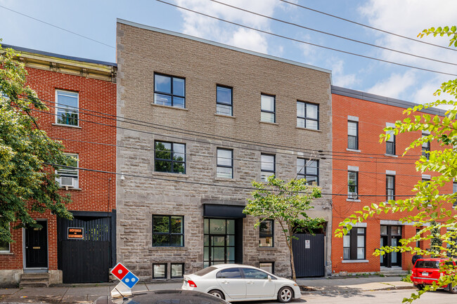 300 Bourget Rue in Montréal, QC - Building Photo - Building Photo