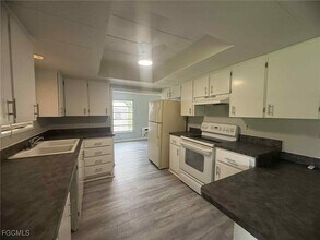 8281 Sevigny Dr in North Fort Myers, FL - Building Photo - Building Photo