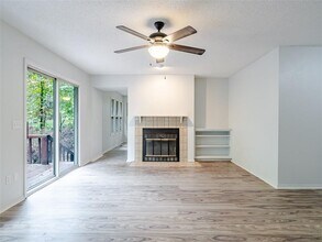 40 Sandwick Dr in Bella Vista, AR - Foto de edificio - Building Photo