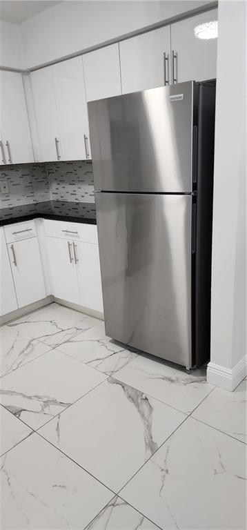 900 SW 11th St in Hallandale Beach, FL - Building Photo - Building Photo