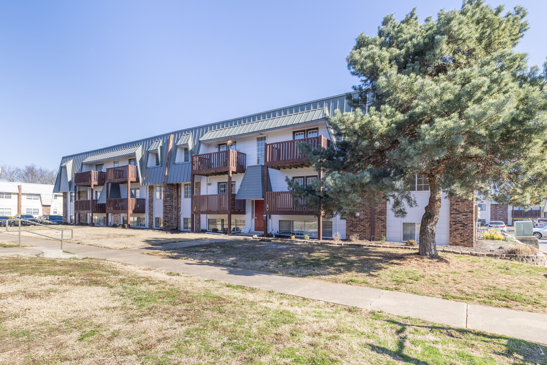 Ruby on the Creek Apartments in Fayetteville, AR - Building Photo