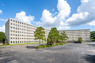 The Tower Residences of Old Metairie in Metairie, LA - Building Photo