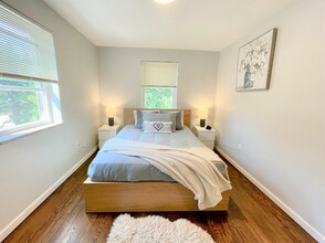 2698 Robinson Blvd in Pittsburgh, PA - Building Photo - Building Photo