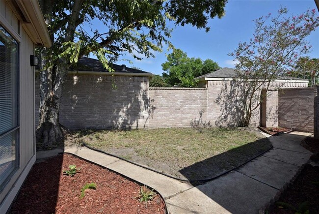 16278 Indian Mill Dr in Houston, TX - Building Photo - Building Photo