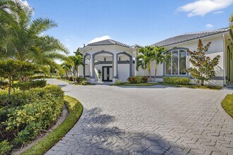 2673 NW 64th Blvd in Boca Raton, FL - Foto de edificio - Building Photo