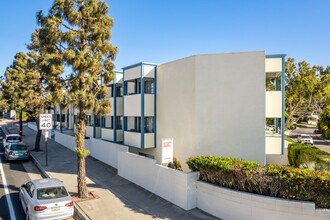 The Grecian Terrace Apartments in Redondo Beach, CA - Building Photo - Building Photo