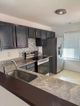 6139 Windsor Gate Ln in Charlotte, NC - Building Photo - Building Photo