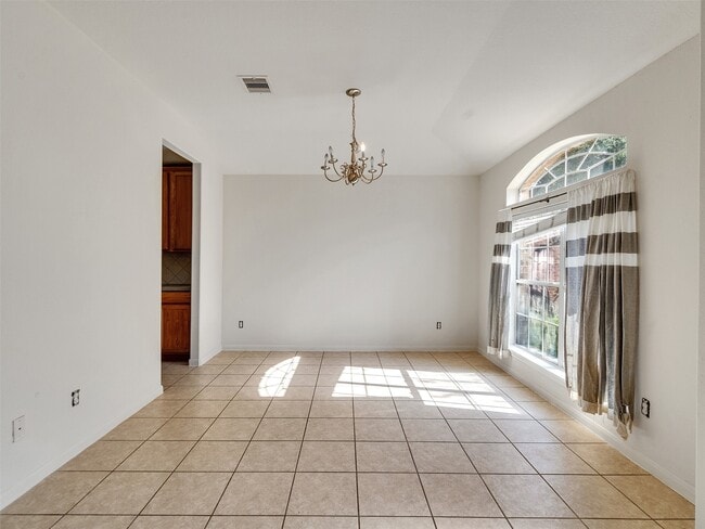 2306 Diamond Springs Dr