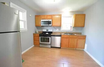 1006 Willey St in Morgantown, WV - Building Photo - Building Photo