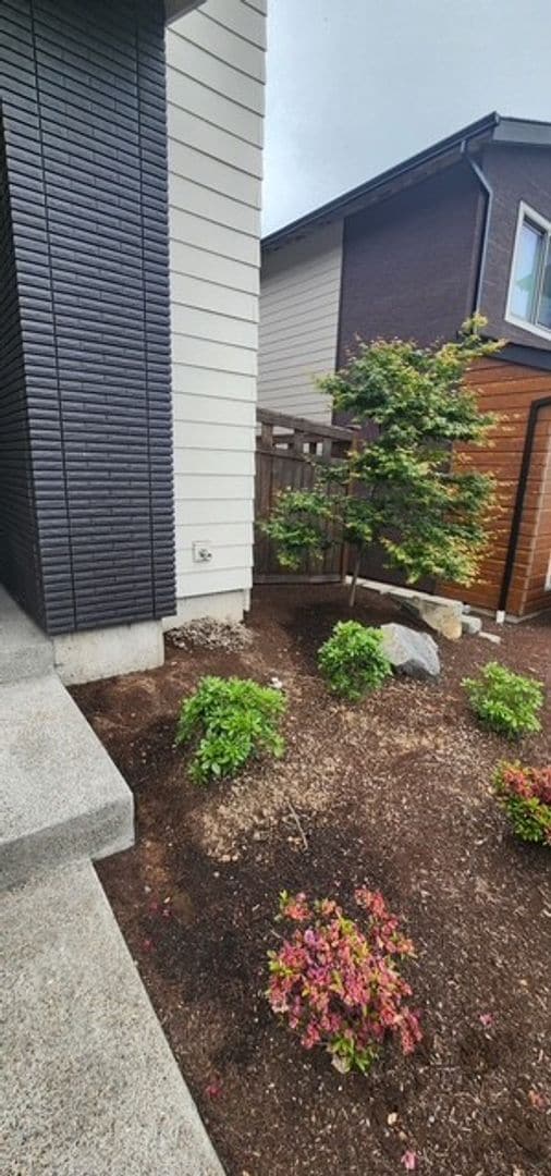 16235 SE Pleasant Vly Pkwy in Happy Valley, OR - Building Photo - Building Photo