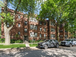 7233 N Wolcott Ave in Chicago, IL - Building Photo - Building Photo