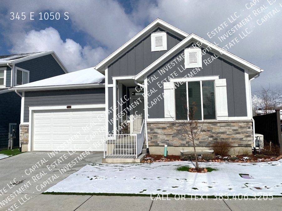 345 E 1050 S in Centerville, UT - Building Photo