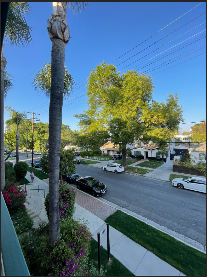 property at 4501 Cedros Ave