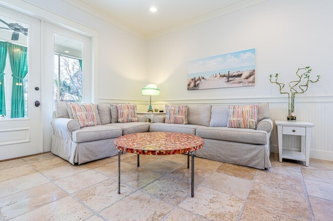 2442 Bungalo Ln in Destin, FL - Building Photo - Building Photo