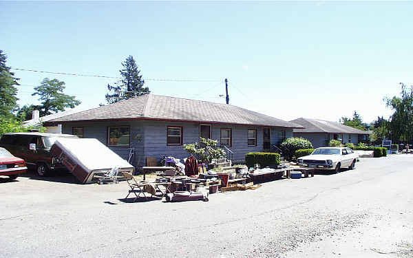 13006-13010 SE Powell Blvd in Portland, OR - Building Photo