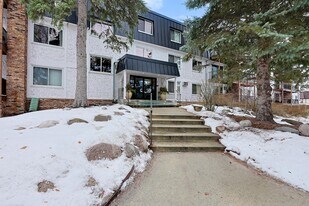 Chelsea Park in Minneapolis, MN - Building Photo