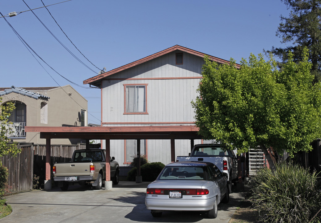 330-332 Peralta Ave in San Leandro, CA - Building Photo