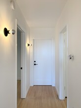 6251 Holly Mont Dr, Unit 6251 Holly Mont Dr in Los Angeles, CA - Foto de edificio - Building Photo