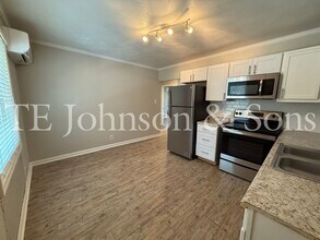 832 W 7th St in Winston-Salem, NC - Building Photo - Building Photo