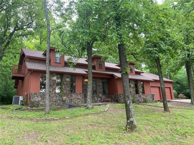 property at 1524 N Crossover Rd