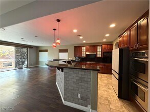 8315 Cupertino Heights Way in Las Vegas, NV - Building Photo - Building Photo