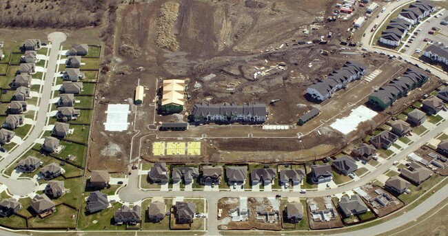 W 164th St in Gardner, KS - Building Photo - Primary Photo