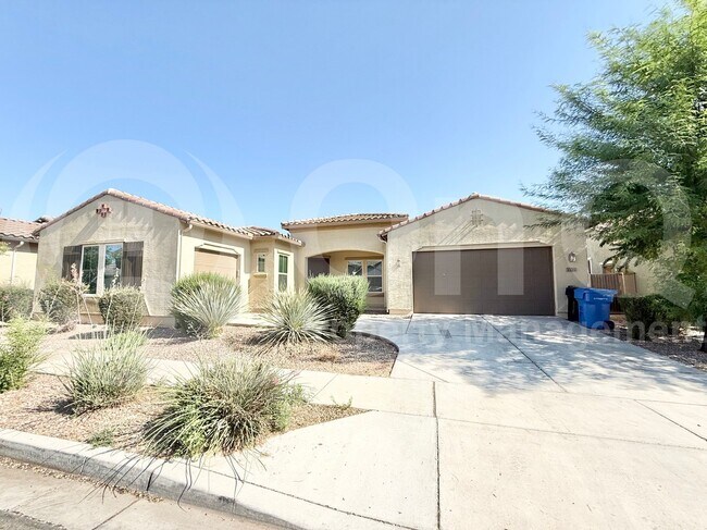 property at 3519 E Loma Vista St
