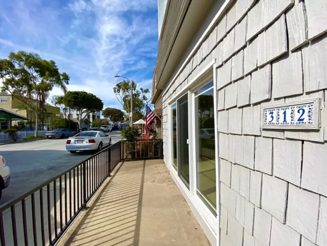 property at 312 E Bay Ave