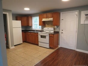 1912 King George Dr in Fayetteville, NC - Building Photo - Building Photo