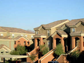 San Miguel in Mesa, AZ - Foto de edificio - Building Photo