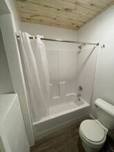 Crown Point Apartments in Tama, IA - Foto de edificio - Interior Photo