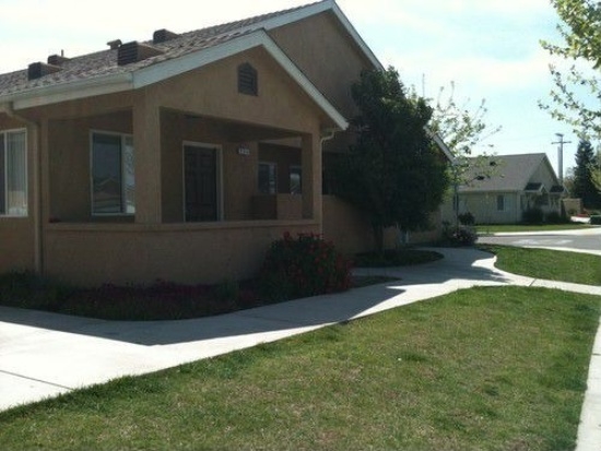 The Villas at Westgate in Tulare, CA - Building Photo - Building Photo