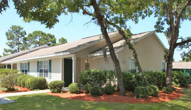 Ivy Chase Apartments in Hudson, FL - Building Photo - Building Photo