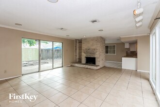 7431 Navidad Rd in Houston, TX - Building Photo - Building Photo