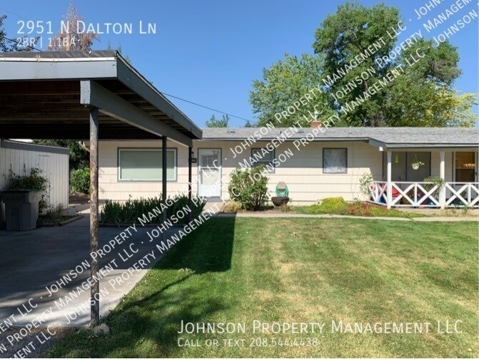2951 N Dalton Ln in Boise, ID - Building Photo