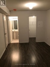 2500 Post Rd in Oakville, ON - Building Photo - Building Photo