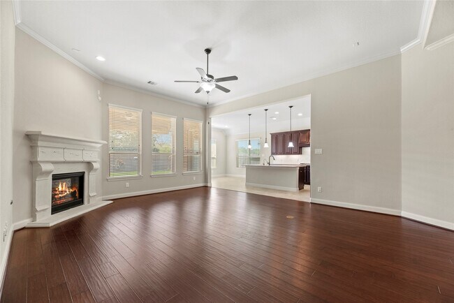 property at 6015 Verde Pl Ln
