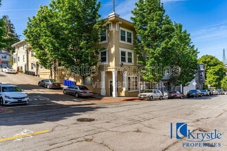 310 West St in Crockett, CA - Building Photo - Building Photo