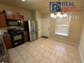 14902 Parkway Meadows Dr in Alexander, AR - Foto de edificio - Building Photo