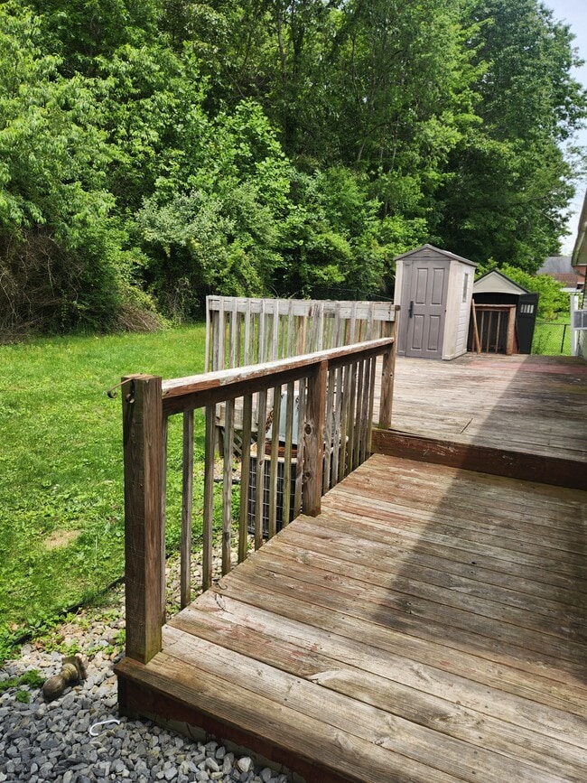 124 Phillips St in Sophia, WV - Building Photo - Building Photo
