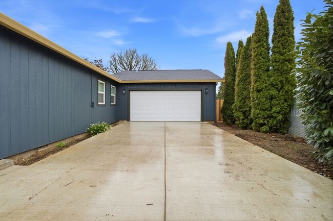 3640 Brooks Ave NE in Keizer, OR - Building Photo - Building Photo