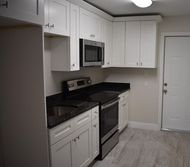 property at 207 Southland Dr