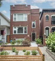 3834 N Hermitage Ave, Unit 1 in Chicago, IL - Building Photo